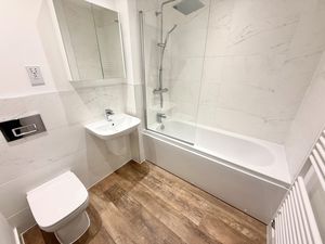 Crossland Gardens Rossmore